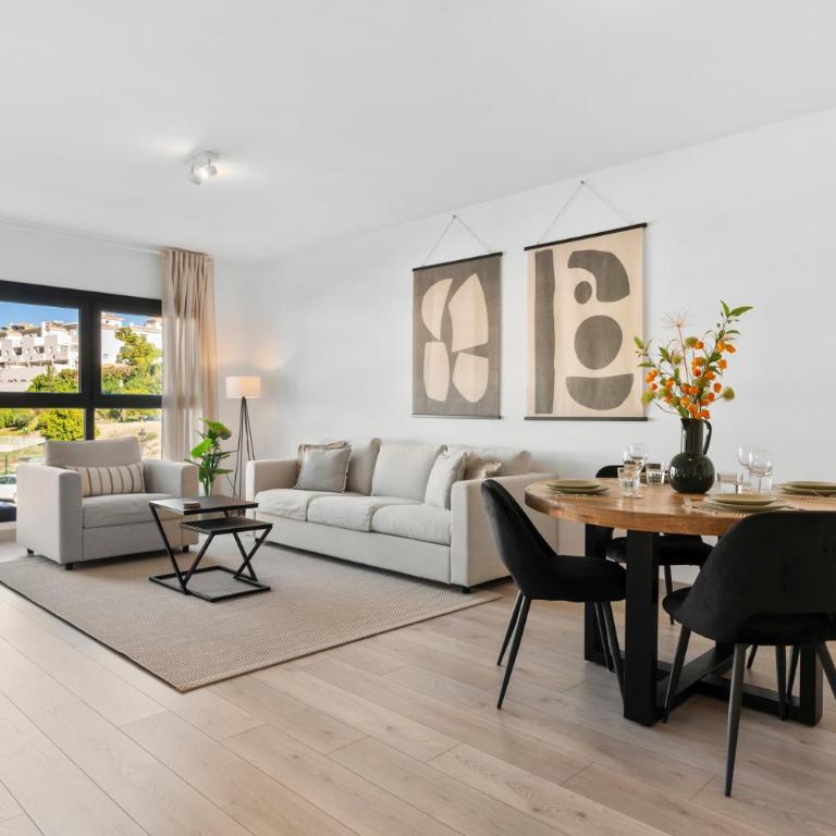 Beautiful 2-bedroom apartment near center and beach - Two-Bedroom Apartment - 1