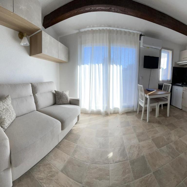 Appartement Pinède Piscine Clim proche Plage du village naturiste - Appartement 1 Chambre - 6