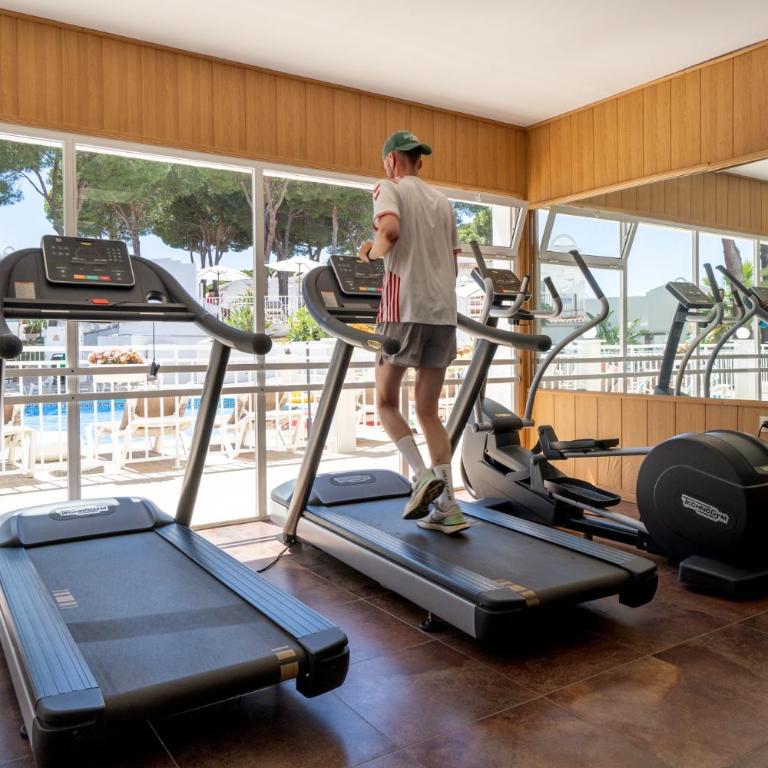 Sunny 2BR in resort with 3 pools, restaurant, gym and playground - Apartamento de 2 dormitorios - 27
