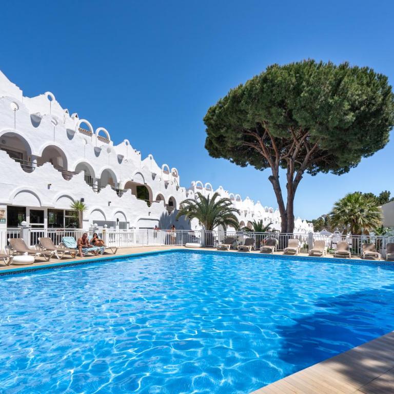 Sunny 2BR in resort with 3 pools, restaurant, gym and playground - Apartamento de 2 dormitorios - 3