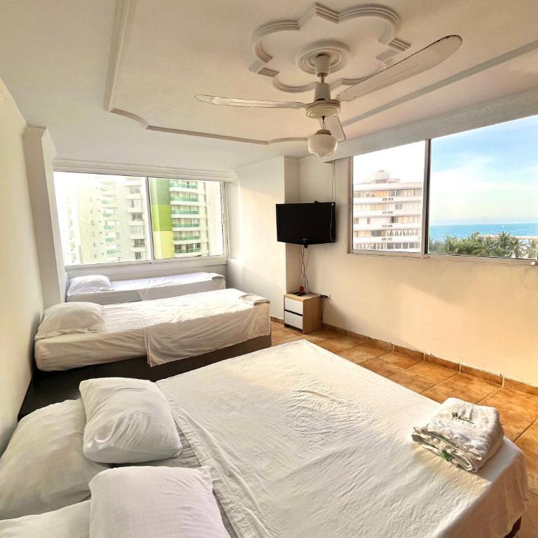 Excelentes Apartamentos Frente Al Mar - Three-Bedroom Apartment with Sea View - 4