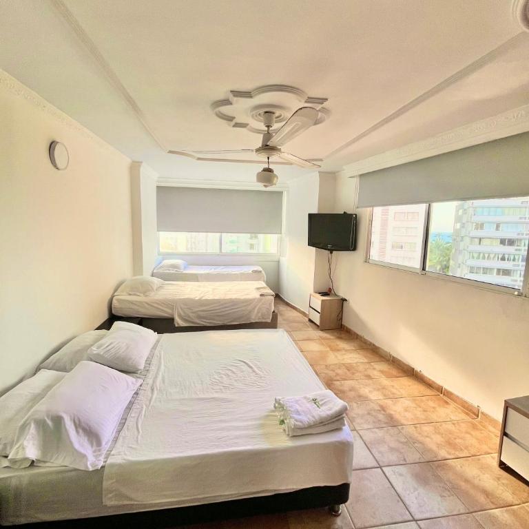 Excelentes Apartamentos Frente Al Mar - Three-Bedroom Apartment with Sea View - 5