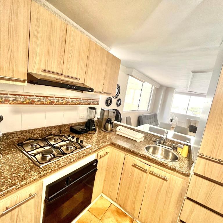 Excelentes Apartamentos Frente Al Mar - Three-Bedroom Apartment with Sea View - 11