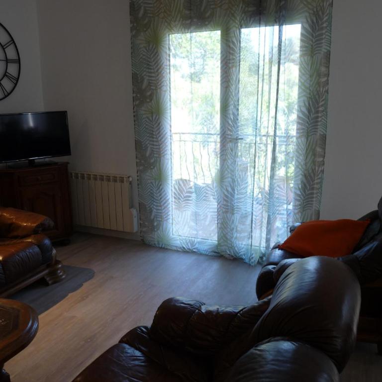 Appartement indépendant dans villa, entre Fréjus et St Raphaël - Apartment with View and Balcony - 8