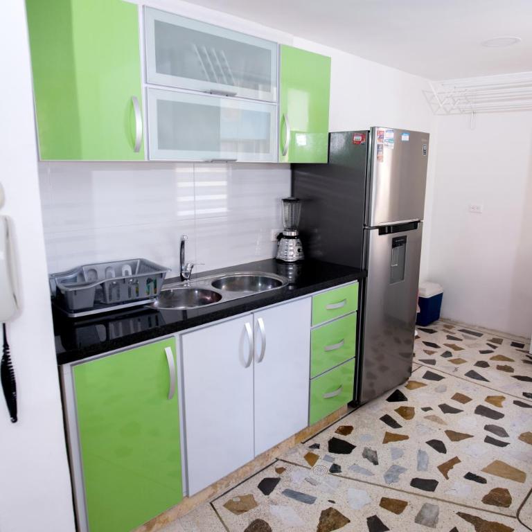 Excelentes Apartamentos Frente Al Mar - Three-Bedroom Apartment with Sea View - 13