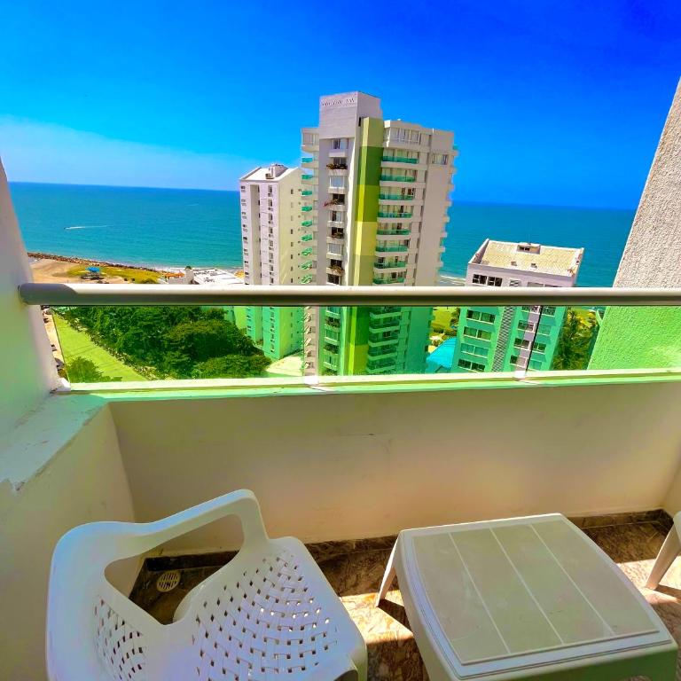 Excelentes Apartamentos Frente Al Mar - Two-Bedroom Apartment with Balcony and Sea View - 5