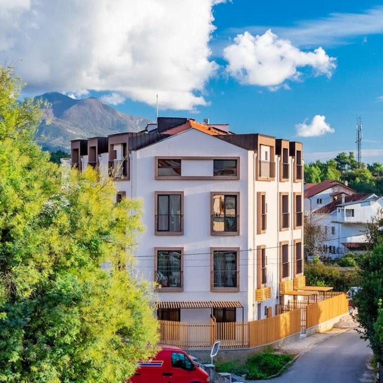 Mini Condos 4 D1 Ground floor with private patio - One-Bedroom Apartment - 12