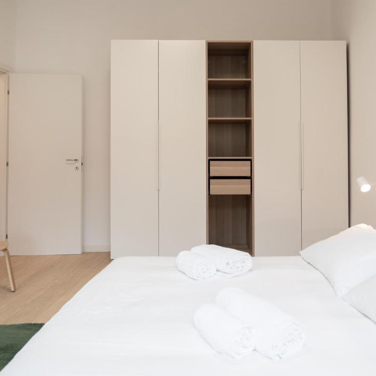 Palazzo delle Guglie by Postcardsfrom - Appartamento Superior con 1 Camera da Letto e Balcone - 33