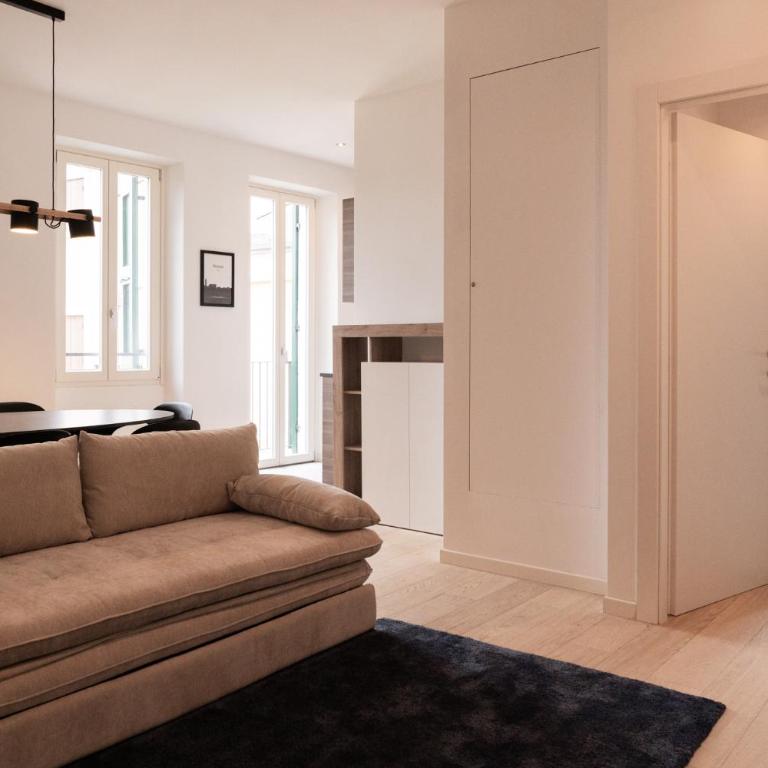 Palazzo delle Guglie by Postcardsfrom - Appartamento Deluxe con 2 Camere da Letto e Balcone - 37