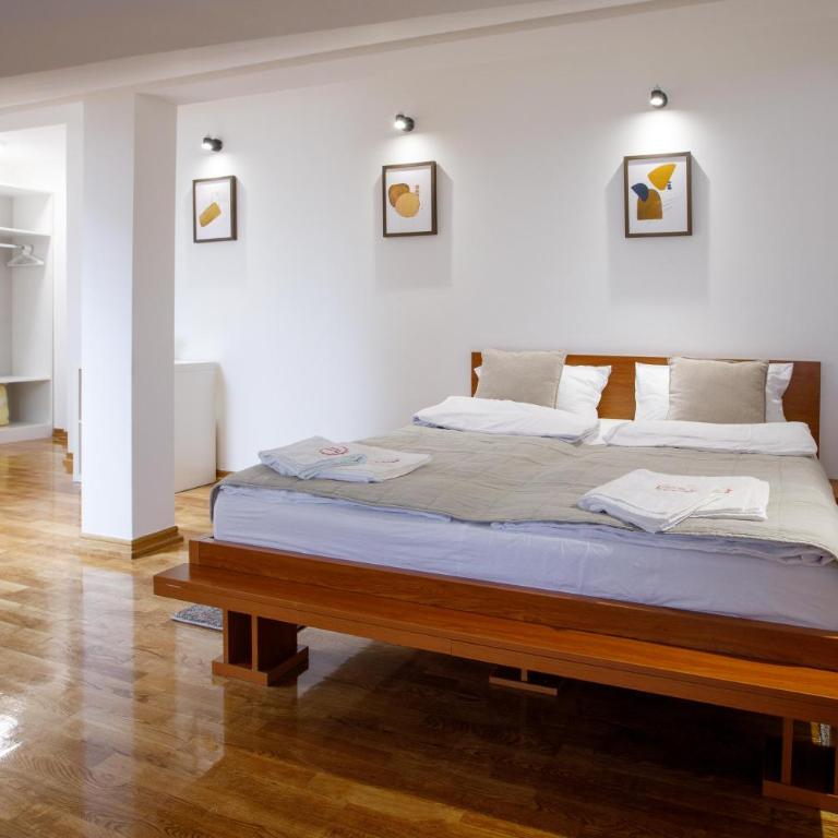 Special 2009 - One-Bedroom Apartment - 2