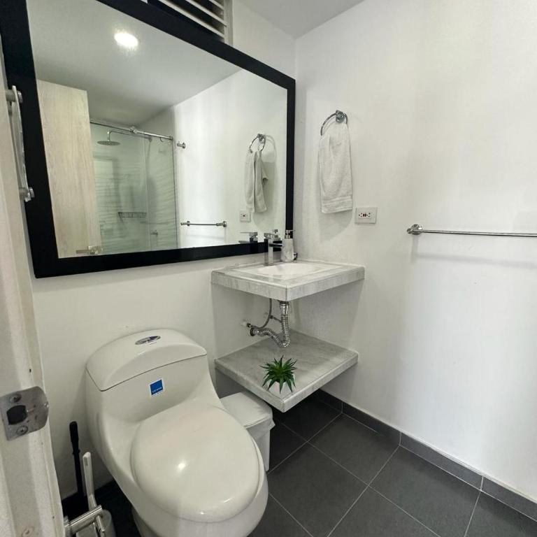 Espectacular apartamento al lado de la playa en El Rodadero - Apartamento de 2 dormitorios - 11