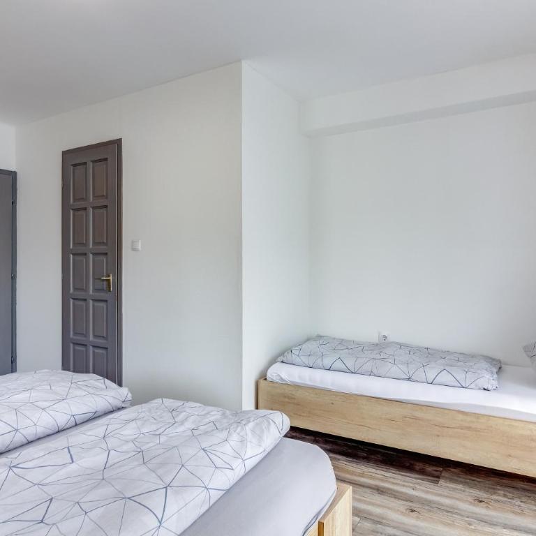 Ludwighaus - Dreibettzimmer mit Bergblick - 8