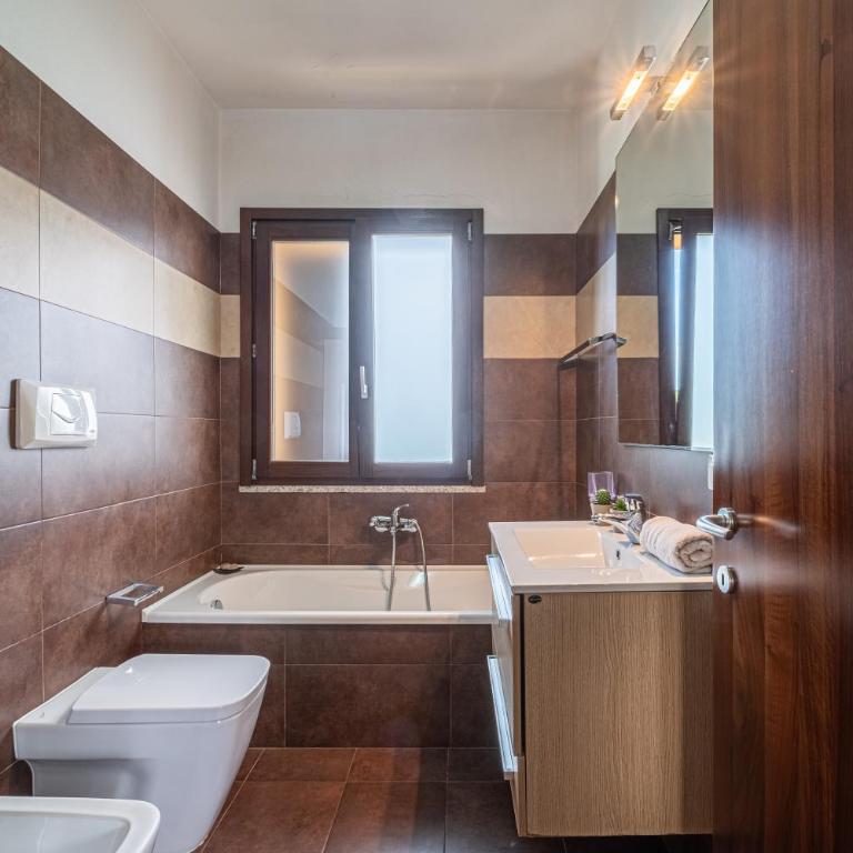 Butterfly Apartment Cagliari - Self check-in, no kitchen - Casa con 2 Camere da Letto - 7