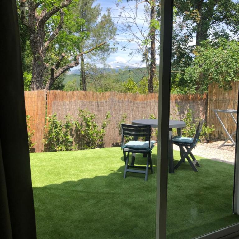 Studio vue montagne avec jardin et parking privé - Appartement 1 Chambre - 3