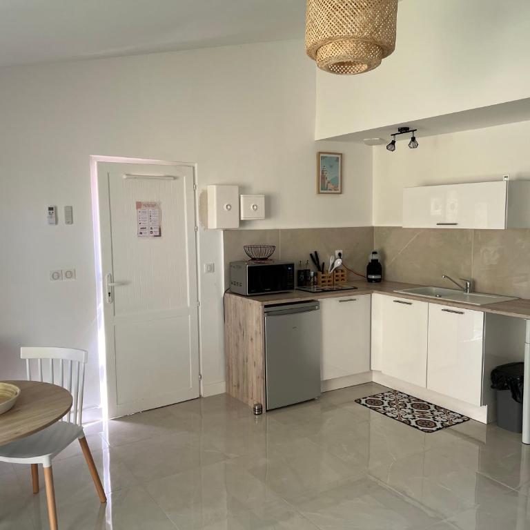 Studio vue montagne avec jardin et parking privé - Appartement 1 Chambre - 7