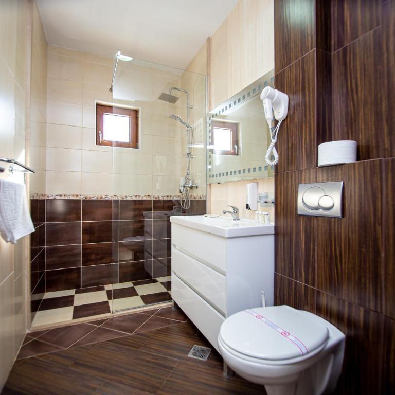 Hotel Opera Jaz - Apartman Tipa "Suite" sa Bračnim Krevetom (Queen-size) - 9