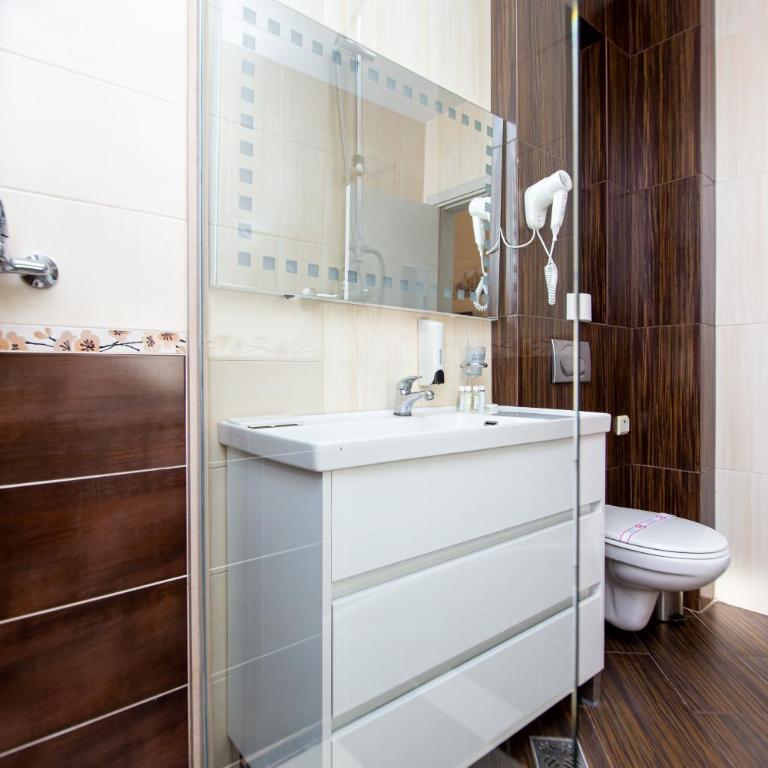 Hotel Opera Jaz - Apartman Tipa "Suite" sa Bračnim Krevetom (Queen-size) - 12