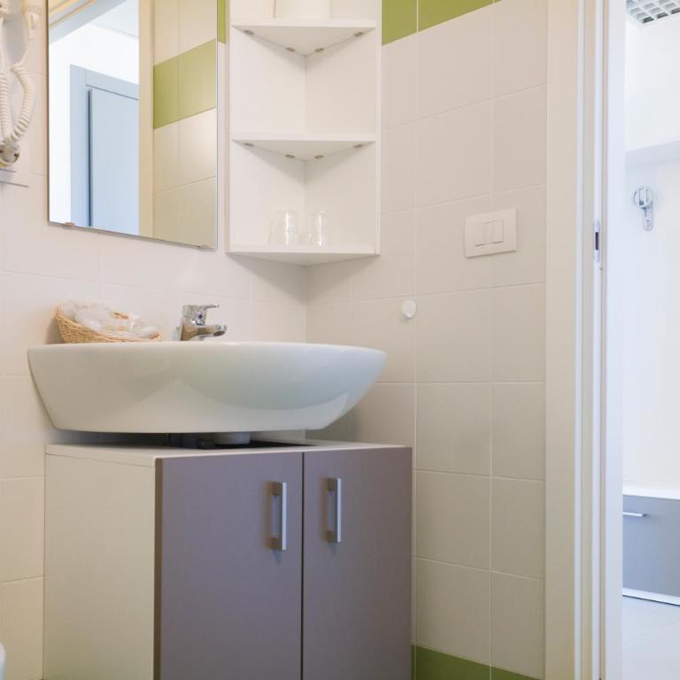 Hotel Campus Sanpaolo - Chambre Double ou Lits Jumeaux - 4