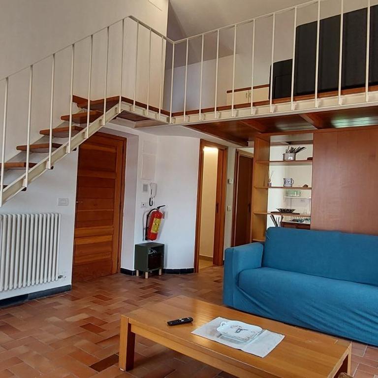 La Mansarda sul Golfo - Appartamento con 2 Camere da Letto e Vista Mare - 4