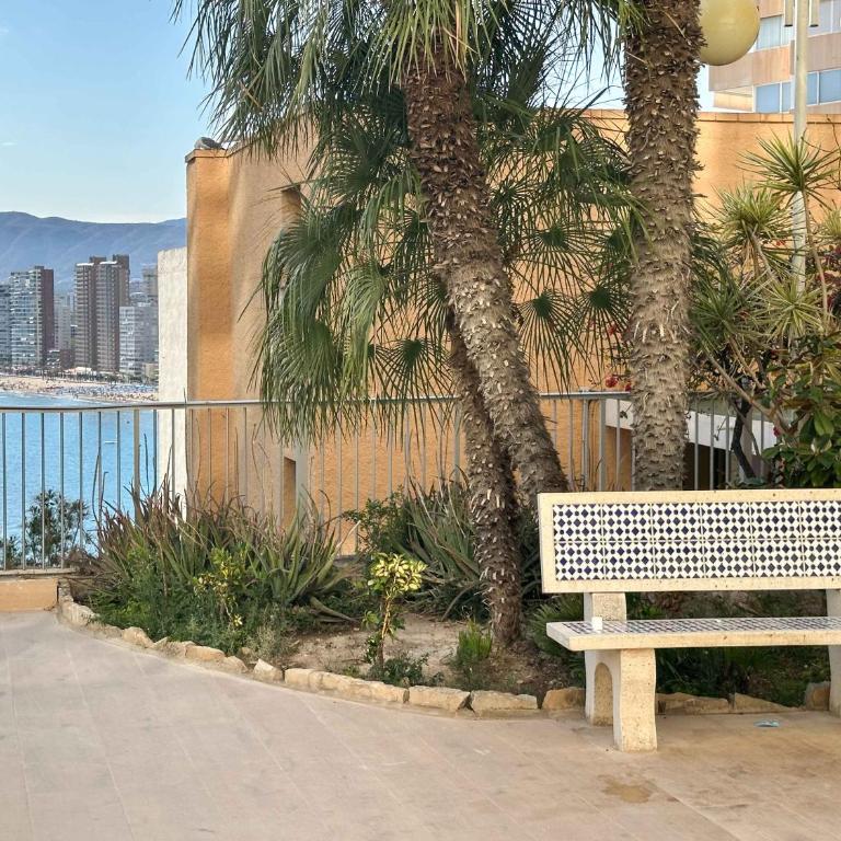 BALCÓN AL MEDITERRÁNEO Y SKYLINE DE BENIDORM - Apartamento de 1 dormitorio - 54
