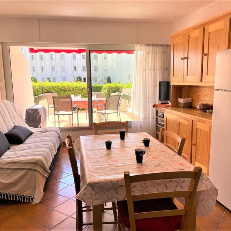 Studio Cabine avec Climatisation et Parking, Proche Plage - FR-1-790-8 - Estudio - 4