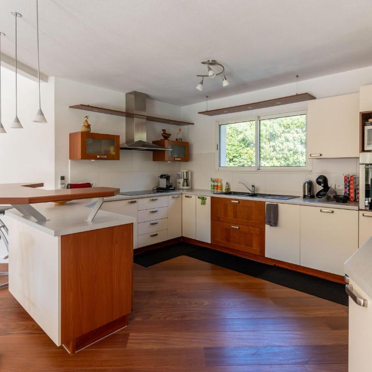 Villa familiale avec piscine chauffée, clim, 4 chambres, proche golf et plages - FR-1-319-565 - Villa - 13