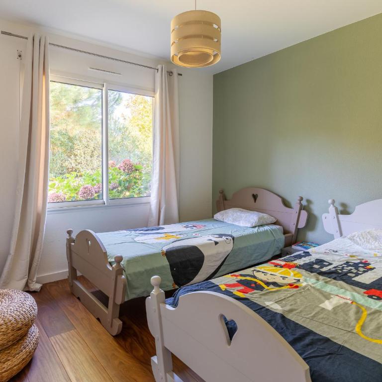 Villa familiale avec piscine chauffée, clim, 4 chambres, proche golf et plages - FR-1-319-565 - Villa - 27