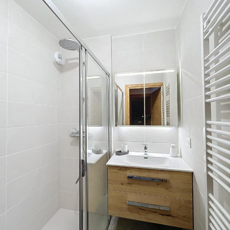 Appartement neuf 3 chambres proche village avec parking - Appartement 3 Chambres - 2