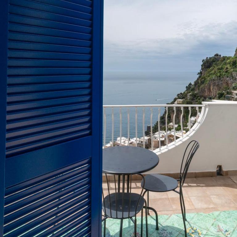 Hostel Brikette - Posto Letto in Dormitorio Femminile con 6 Letti - 5