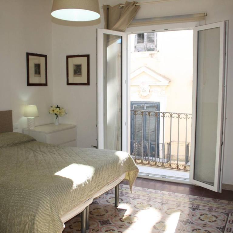 Casa Garibaldi - Appartamento con 1 Camera da Letto con Balcone e Vista Città - 3