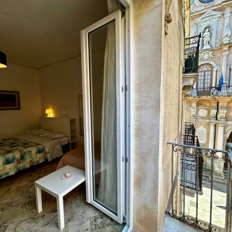 Casa Garibaldi - Appartamento con 1 Camera da Letto con Balcone e Vista Città - 6