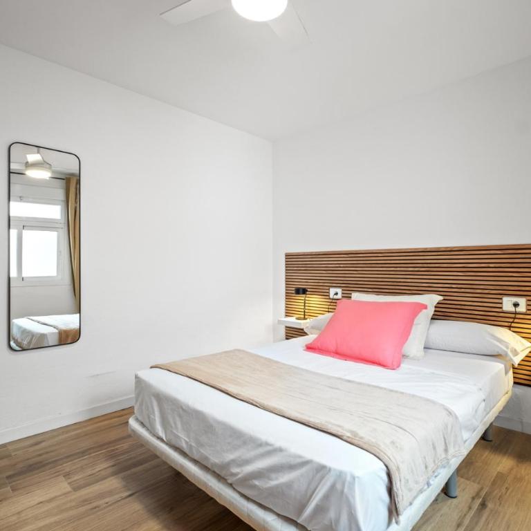 3 dormitorios, 2 baños y balcón - Apartamento de 3 dormitorios con balcón - 24