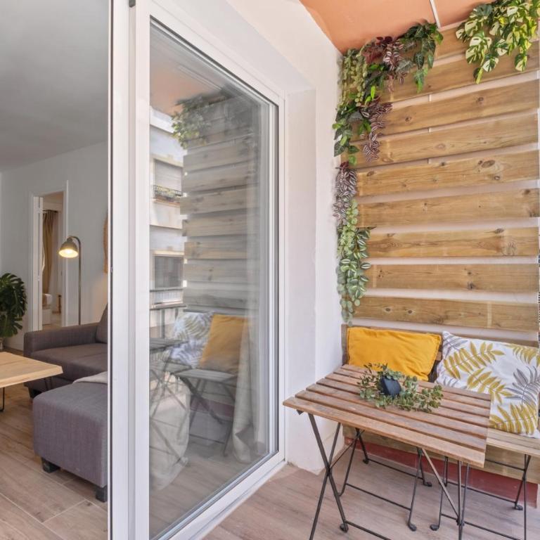 3 dormitorios, 2 baños y balcón - Apartamento de 3 dormitorios con balcón - 15