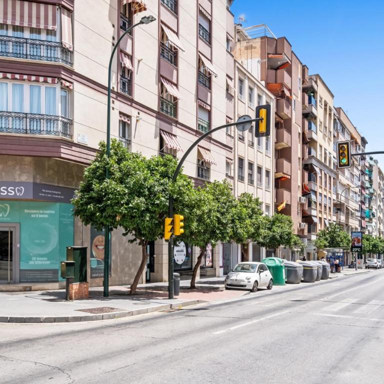 3 dormitorios, 2 baños y balcón - Apartamento de 3 dormitorios con balcón - 27