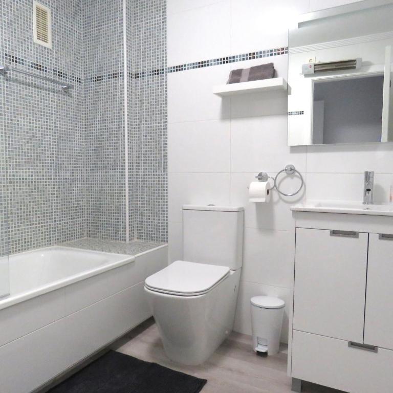 VILLAMARTIN PALMS stylish apartment close to golf and ocean with garden views - Two-Bedroom Apartment with Garden View - 8
