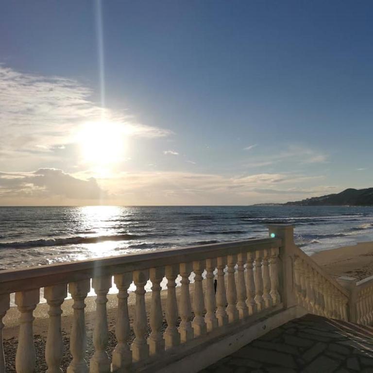 Ático fresco y luminoso con aparcamiento privado - Apartamento de 2 dormitorios - 58