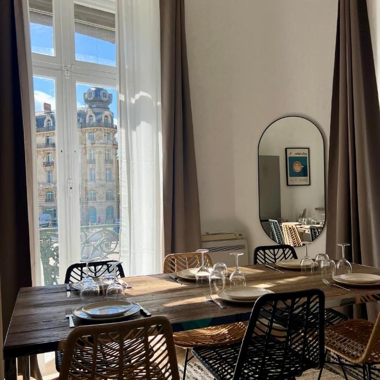 Maison EL&AR - Place de la Comédie, Wifi - Apartamento de 2 dormitorios con balcón - 1