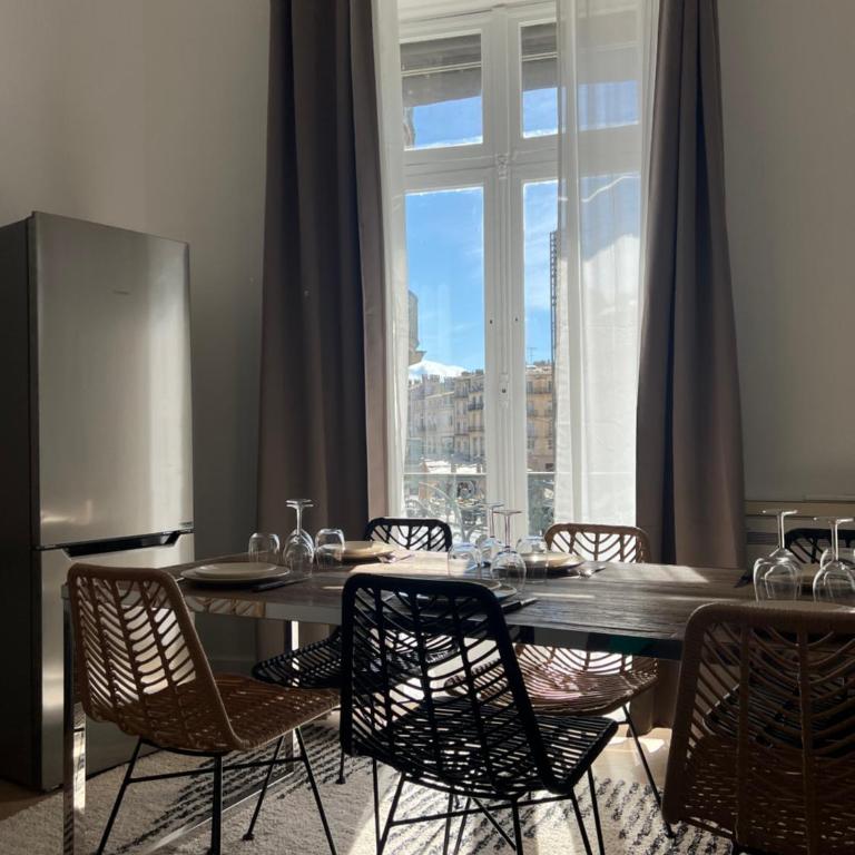 Maison EL&AR - Place de la Comédie, Wifi - Apartamento de 2 dormitorios con balcón - 32