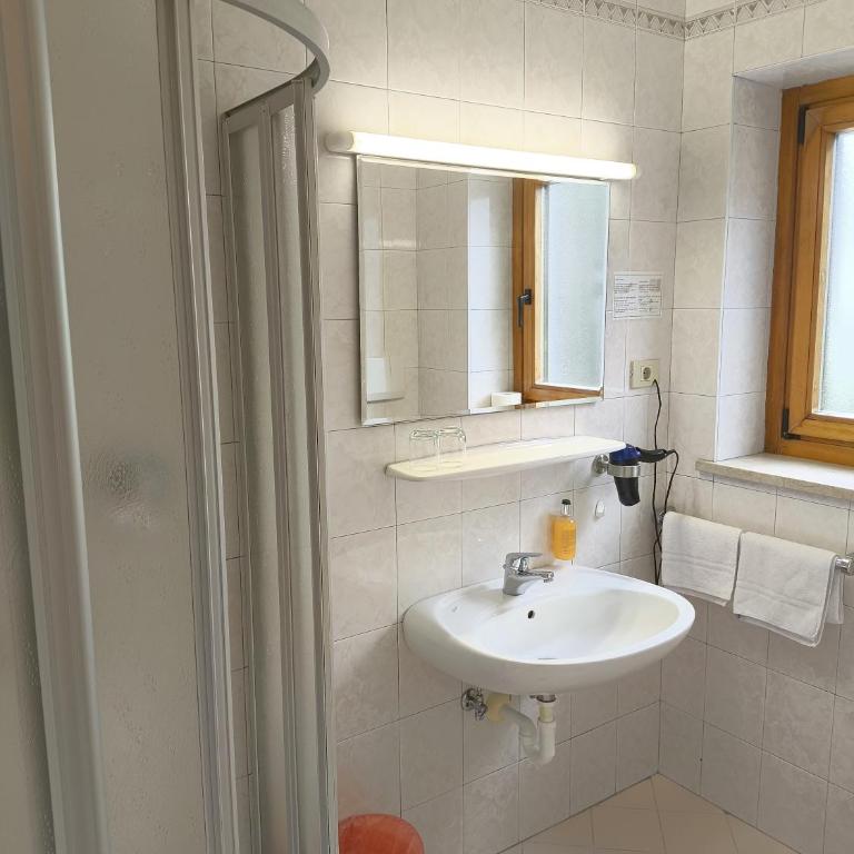 Schenna Garni Eden Bed & Breakfast - Camera King con Balcone - 6