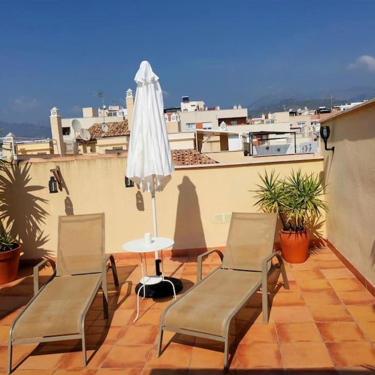 Luminoso ático cerca de la playa con piscina y garaje - Apartamento de 2 dormitorios - 14