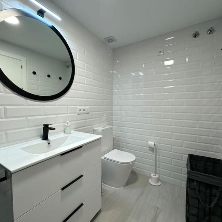 Tropicana de CalaizaBay - Two-Bedroom Apartment - 14