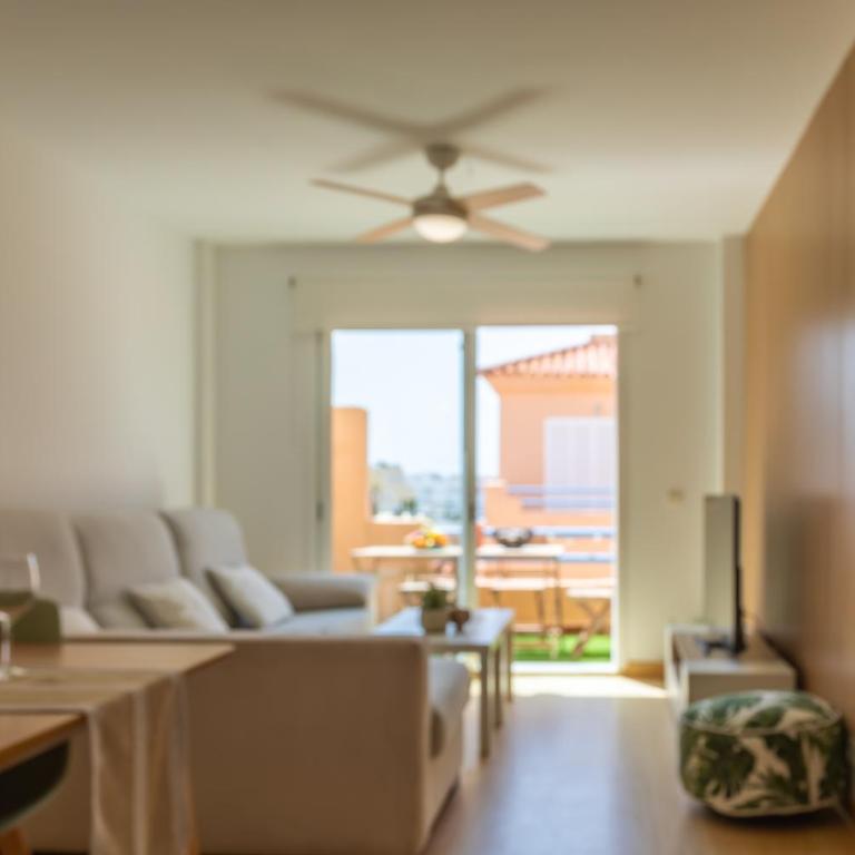 1st line beach, pool, terrace & fibre WIFI - Apartamento de 2 dormitorios - 4