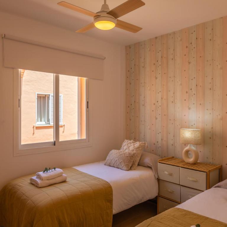 1st line beach, pool, terrace & fibre WIFI - Apartamento de 2 dormitorios - 27