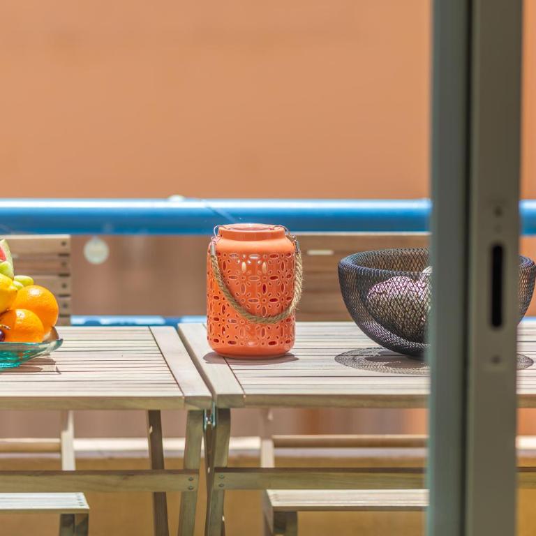 1st line beach, pool, terrace & fibre WIFI - Apartamento de 2 dormitorios - 17