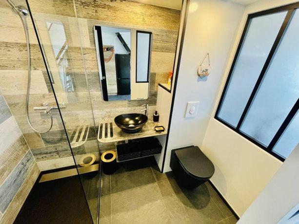 Studio mezzanine Cap d’Agde vue sur port et mer - Apartment with Sea View - 10
