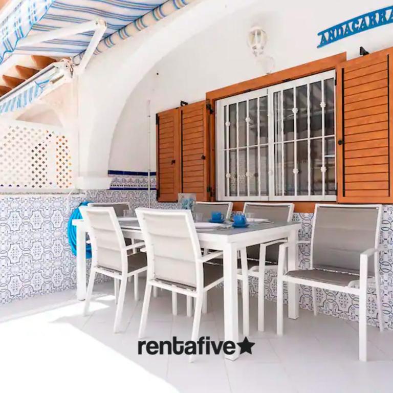 rentafive - Bungaló - Terraza - Parking - Chalet de 3 dormitorios - 1