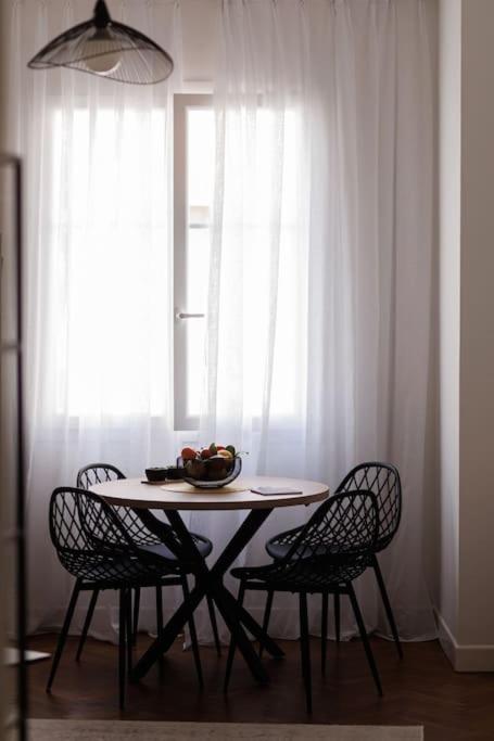 New Central Stylish 2 min from the beach Apartment - Appartement 1 Chambre - 11