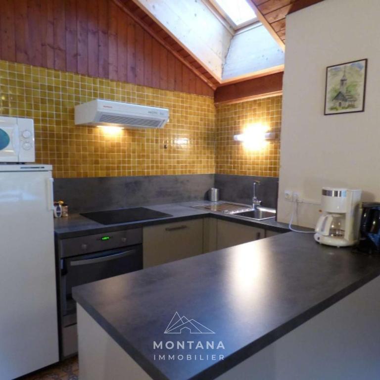 Duplex 3 pièces avec balcon, proche village et remontées - 6 pers - FR-1-458-165 - Apartment - 4