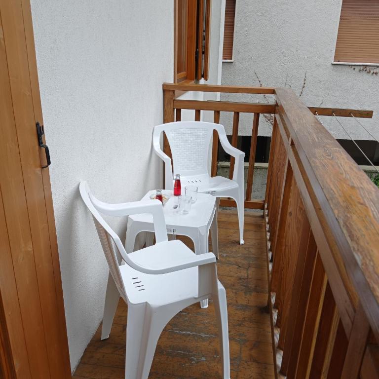 ROOM AURORA - Habitación Doble con baño privado - 1 o 2 camas - 17