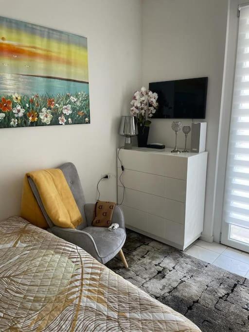 Casa Gardalido mit Garten und Pool - One-Bedroom Apartment with Garden - 21